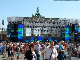 Die Bühne vor dem Brandenburger Tor