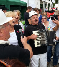 Hannelore Kraft singt mit den Kumpels vom Adener Stollen